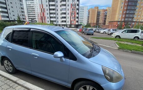 Honda Fit III, 2001 год, 435 000 рублей, 2 фотография