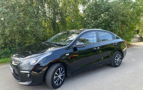 KIA Rio IV, 2017 год, 1 470 000 рублей, 2 фотография