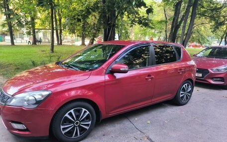 KIA cee'd I рестайлинг, 2011 год, 895 000 рублей, 2 фотография