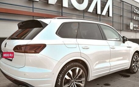 Volkswagen Touareg III, 2022 год, 9 150 000 рублей, 5 фотография