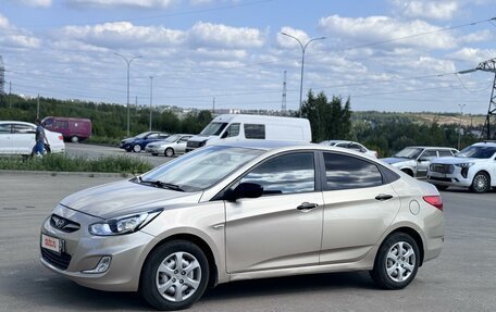 Hyundai Solaris II рестайлинг, 2011 год, 750 000 рублей, 6 фотография