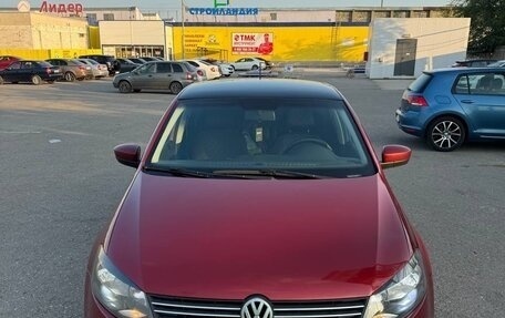 Volkswagen Polo VI (EU Market), 2015 год, 800 000 рублей, 2 фотография