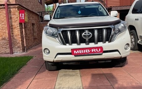 Toyota Land Cruiser Prado 150 рестайлинг 2, 2016 год, 3 900 000 рублей, 2 фотография