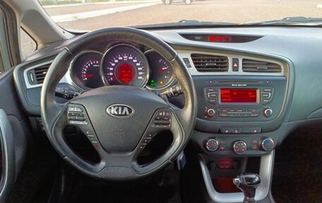 KIA cee'd III, 2012 год, 1 075 000 рублей, 9 фотография