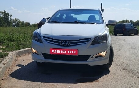 Hyundai Solaris II рестайлинг, 2016 год, 1 130 000 рублей, 2 фотография