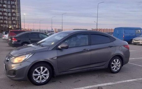 Hyundai Solaris II рестайлинг, 2012 год, 520 000 рублей, 4 фотография