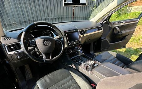 Volkswagen Touareg III, 2010 год, 1 750 000 рублей, 3 фотография