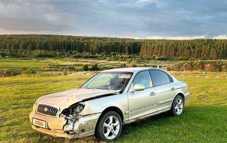 Hyundai Sonata IV рестайлинг, 2004 год, 270 000 рублей, 3 фотография