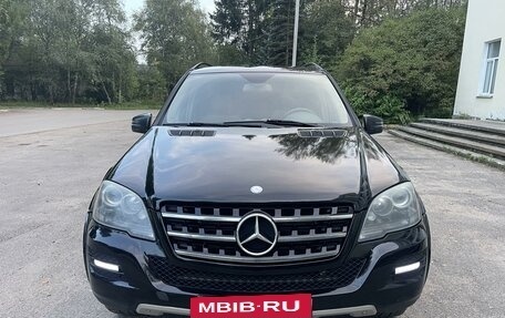 Mercedes-Benz M-Класс, 2009 год, 1 740 000 рублей, 2 фотография