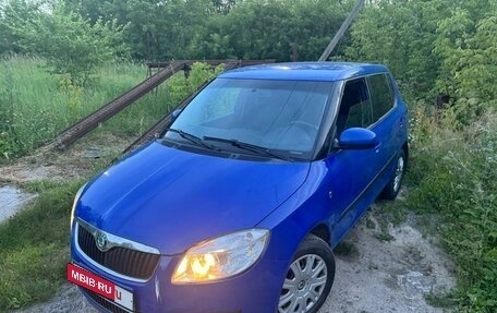 Skoda Fabia II, 2009 год, 499 000 рублей, 3 фотография