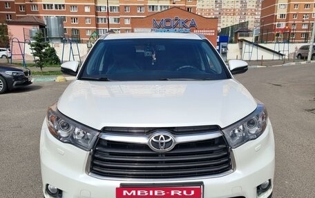 Toyota Highlander III, 2014 год, 3 750 000 рублей, 2 фотография