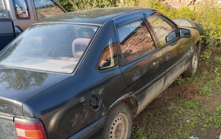 Opel Vectra A, 1993 год, 15 000 рублей, 1 фотография