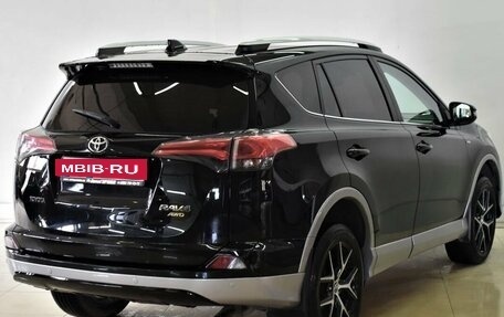 Toyota RAV4, 2017 год, 2 650 000 рублей, 4 фотография