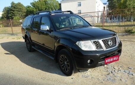 Nissan Navara (Frontier), 2013 год, 1 780 000 рублей, 2 фотография