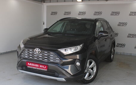 Toyota RAV4, 2019 год, 2 839 000 рублей, 1 фотография