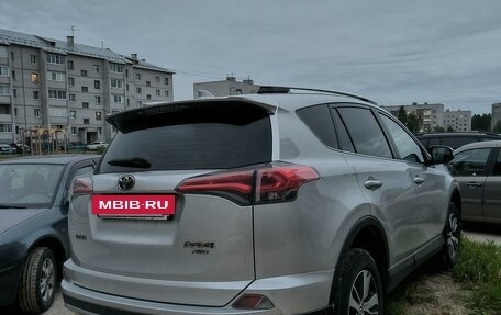 Toyota RAV4, 2019 год, 3 100 000 рублей, 4 фотография