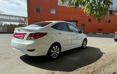 Hyundai Solaris II рестайлинг, 2011 год, 999 000 рублей, 3 фотография