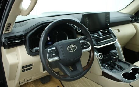 Toyota Land Cruiser, 2022 год, 10 200 000 рублей, 16 фотография