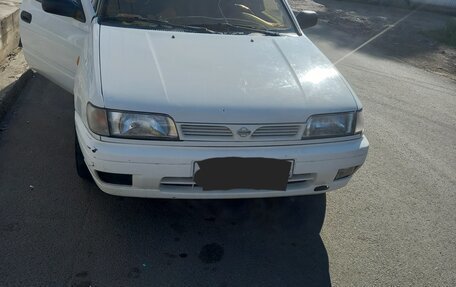 Nissan Sunny N14, 1993 год, 215 000 рублей, 1 фотография