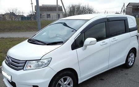 Honda Freed I, 2014 год, 1 250 000 рублей, 3 фотография