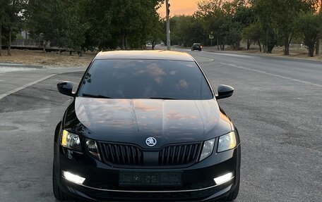 Skoda Octavia, 2017 год, 1 825 000 рублей, 2 фотография