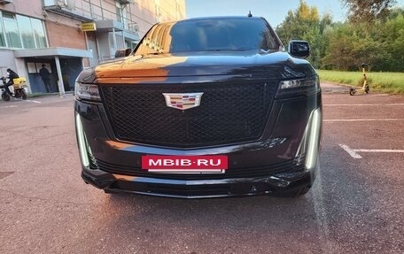 Cadillac Escalade V, 2022 год, 14 500 000 рублей, 7 фотография