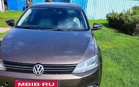 Volkswagen Jetta VI, 2012 год, 780 000 рублей, 2 фотография