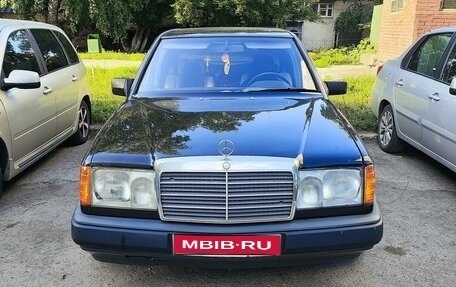 Mercedes-Benz W124, 1989 год, 370 000 рублей, 1 фотография