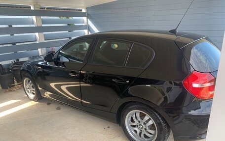 BMW 1 серия, 2010 год, 1 130 000 рублей, 2 фотография