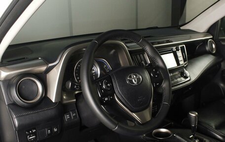 Toyota RAV4, 2015 год, 2 394 995 рублей, 11 фотография