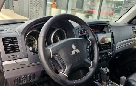 Mitsubishi Pajero IV, 2010 год, 2 100 000 рублей, 15 фотография