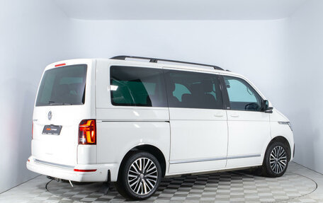 Volkswagen Multivan T6 рестайлинг, 2022 год, 7 345 000 рублей, 5 фотография