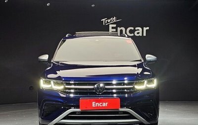 Volkswagen Tiguan II, 2023 год, 4 330 000 рублей, 1 фотография