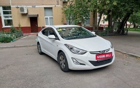 Hyundai Elantra V, 2015 год, 1 990 000 рублей, 3 фотография