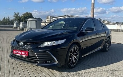 Toyota Camry, 2021 год, 4 300 000 рублей, 1 фотография