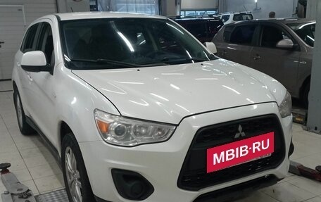 Mitsubishi ASX I рестайлинг, 2013 год, 808 000 рублей, 2 фотография