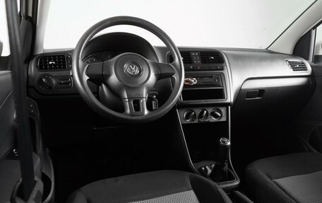 Volkswagen Polo VI (EU Market), 2012 год, 1 049 000 рублей, 6 фотография