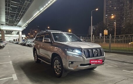 Toyota Land Cruiser Prado 150 рестайлинг 2, 2018 год, 5 500 000 рублей, 9 фотография