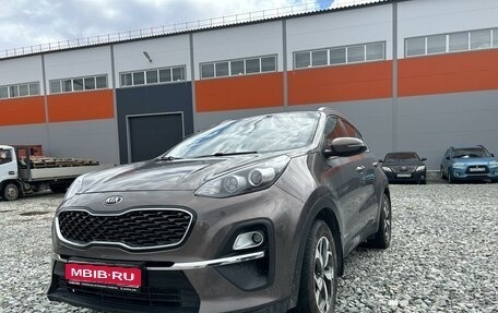 KIA Sportage IV рестайлинг, 2020 год, 2 450 000 рублей, 1 фотография