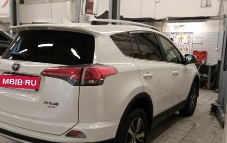 Toyota RAV4, 2016 год, 2 247 000 рублей, 3 фотография