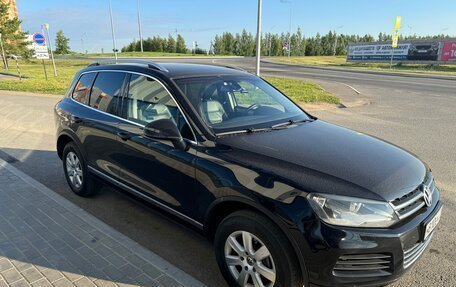 Volkswagen Touareg III, 2012 год, 2 350 000 рублей, 2 фотография