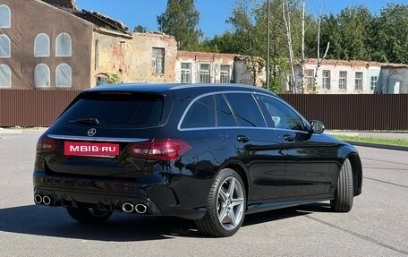 Mercedes-Benz C-Класс, 2017 год, 2 950 000 рублей, 2 фотография