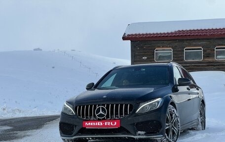 Mercedes-Benz C-Класс, 2017 год, 2 950 000 рублей, 36 фотография