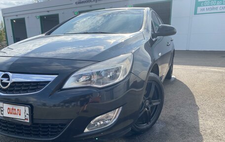 Opel Astra J, 2011 год, 690 000 рублей, 3 фотография