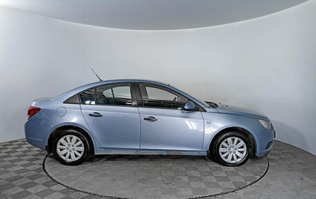 Chevrolet Cruze II, 2010 год, 649 000 рублей, 4 фотография