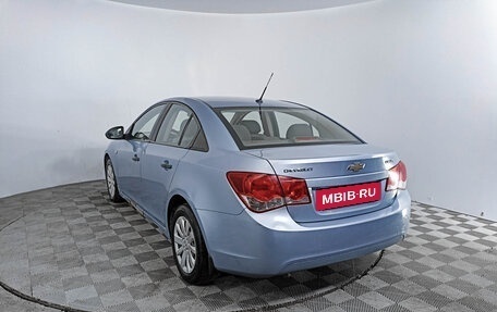 Chevrolet Cruze II, 2010 год, 649 000 рублей, 7 фотография