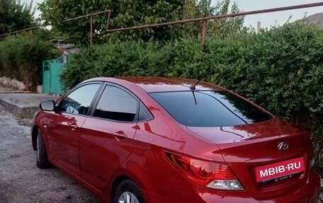 Hyundai Solaris II рестайлинг, 2012 год, 850 000 рублей, 4 фотография