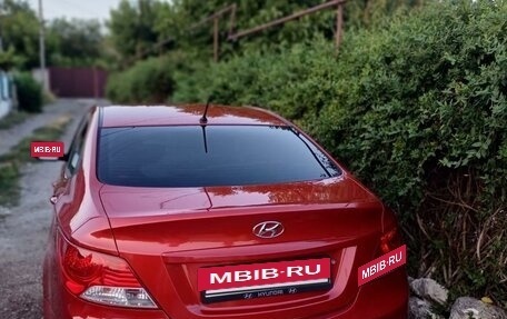 Hyundai Solaris II рестайлинг, 2012 год, 850 000 рублей, 3 фотография