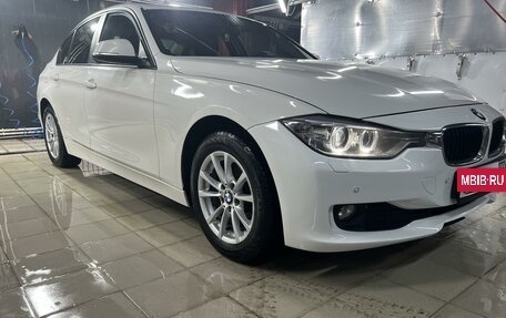 BMW 3 серия, 2014 год, 1 950 000 рублей, 2 фотография