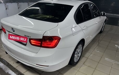 BMW 3 серия, 2014 год, 1 950 000 рублей, 10 фотография